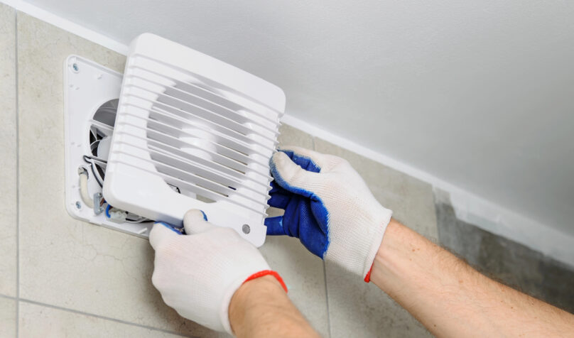 Installation d’une grille de ventilation