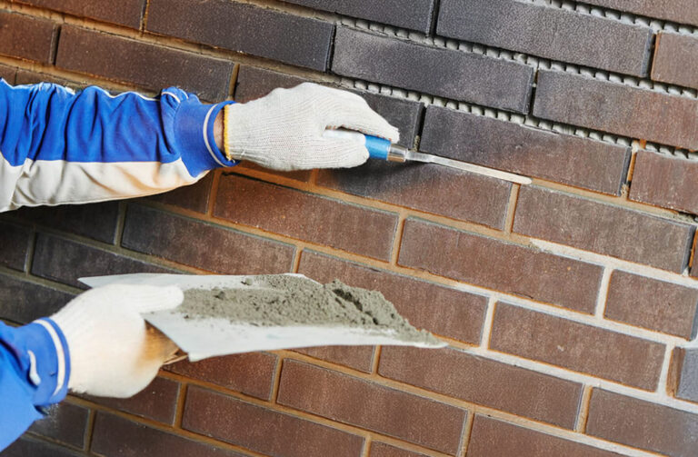 Travaux de maçonnerie extérieure contre l’humidité: qu’en attendre? Dans quel cas y recourir?